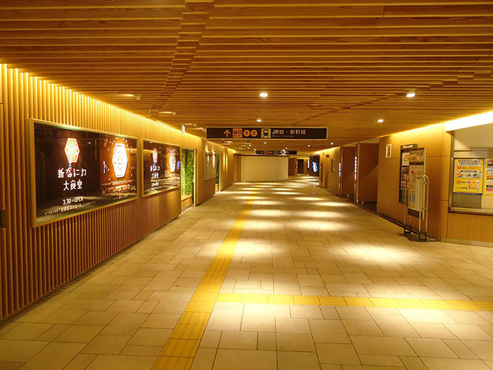 新大阪駅北中階段施設改造その他工事