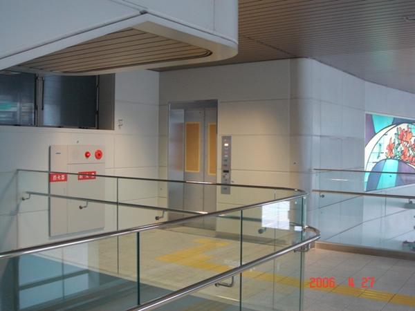大阪モノレール大日駅改修工事