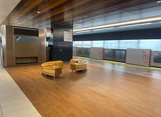 1・3号線各駅可動式ホーム柵設置に伴う建築その他工事