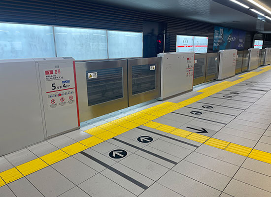 1・3号線各駅可動式ホーム柵設置に伴う建築その他工事
